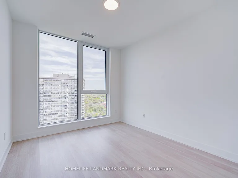 25 Cordova Ave #Penthouse 13 — Photo 32