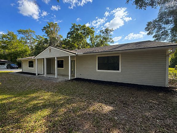 2nd image of 3990 Clearwater Ln