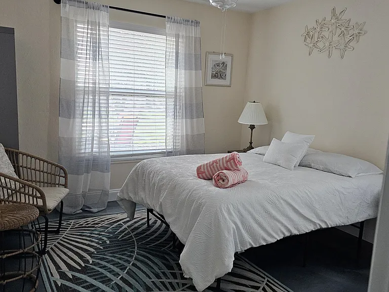 11131 Caravel Cir — Photo 27