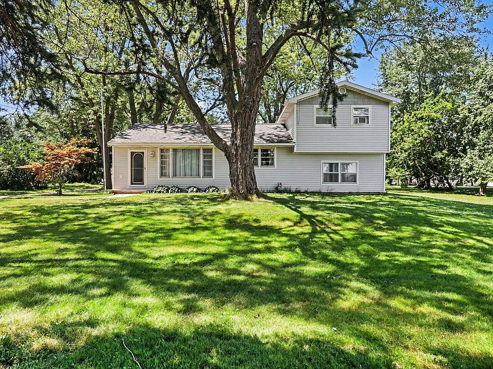 1st image of 2463 Kinney Ave NW