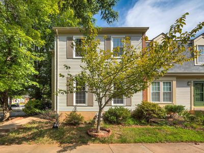 3926 Bradwater St, Fairfax, VA, 22031