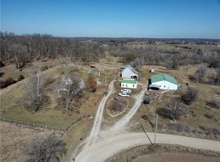 18999 Woodland Rd, Sedalia, MO 65301