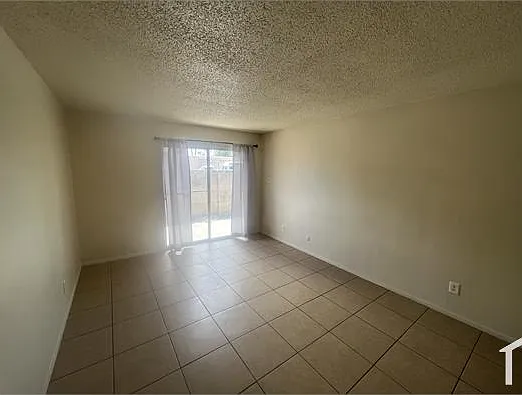 2 bed, 850 sqft, $1,199 — Photo 4