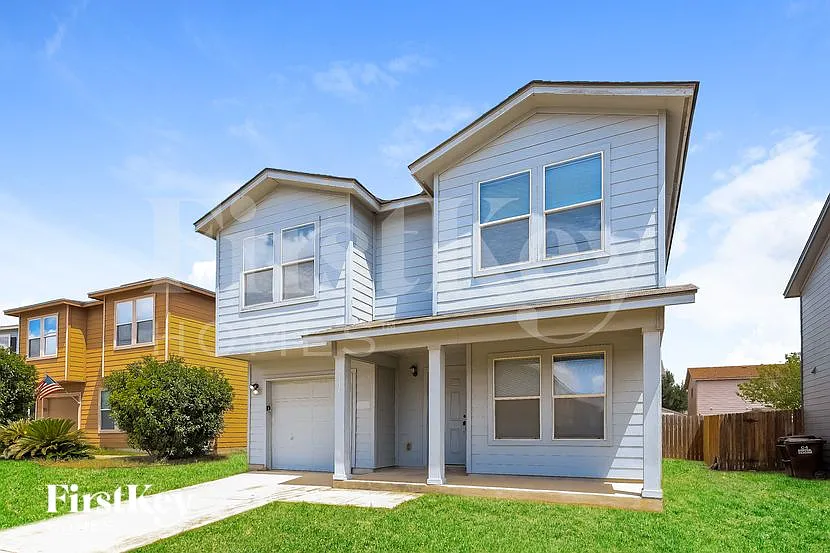 3 bed, 2.0 bath, 2380 sqft, $1,805 — Photo 3