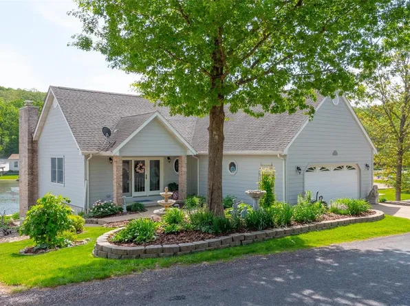 1721 Lake Shore Dr, Owensville, MO 65066