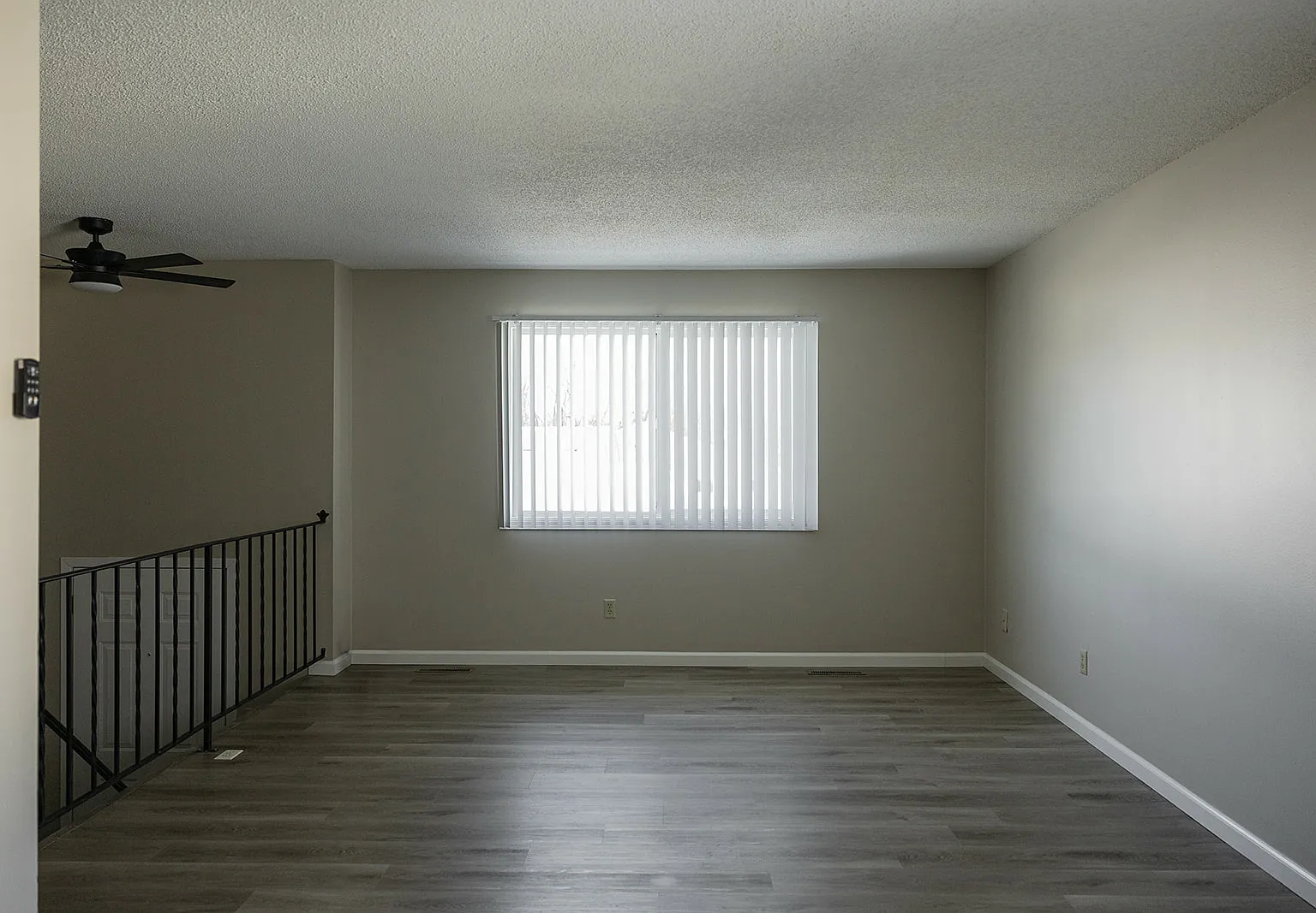 Court Place Townhomes — Photo 3