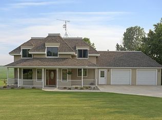 8375 County Road 10 E, Waconia, MN 55387