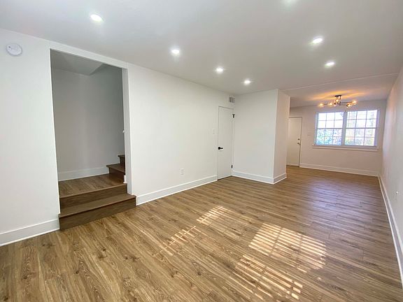 3rd image of 55 Faris Cir #55