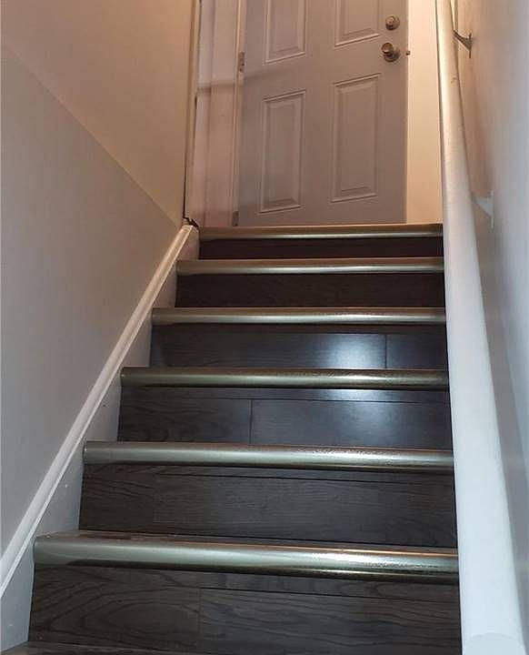 2nd image of 22 Weld Dr #Basement