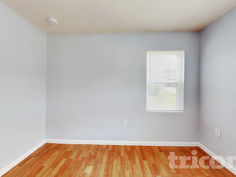 18011 Lynn Ln — Photo 9