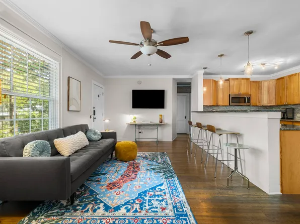 1015 Avondale Rd, Austin, TX 78704