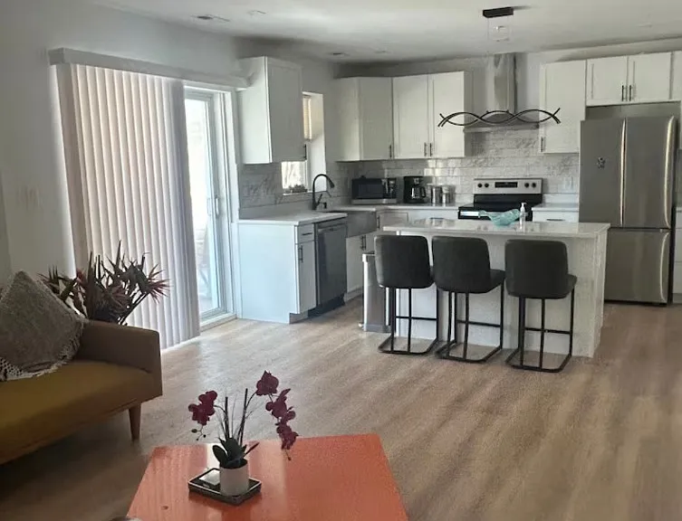 36 Hawaii Ave NE #3 — Photo 5
