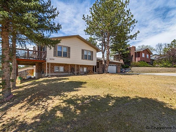 2nd image of 3158 Bluff Pl