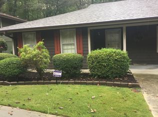 25 Oakwood Dr, Greenville, SC 29609