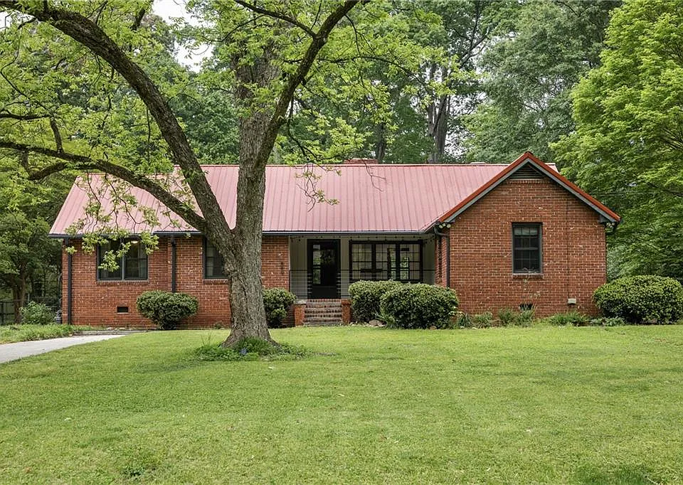 889 Milam Cir