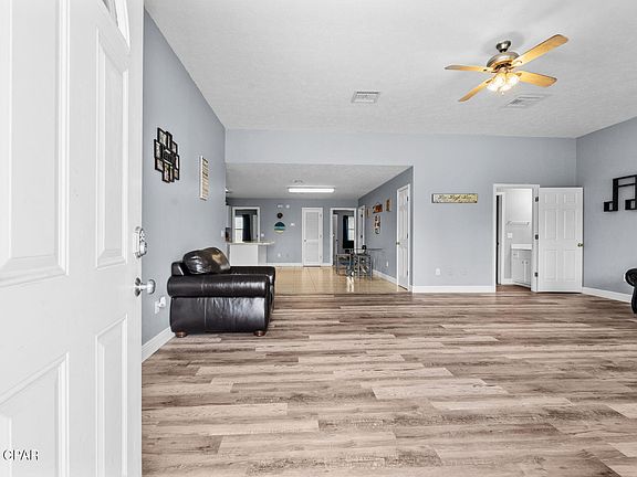 4th image of 897 N Beach Way