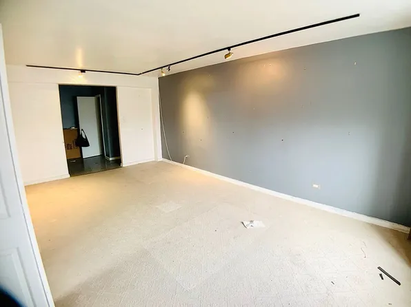 2475 E 11th St APT 5C, Brooklyn, NY 11235