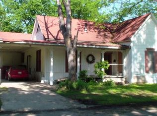 921 Park Ave, Bonham, TX 75418
