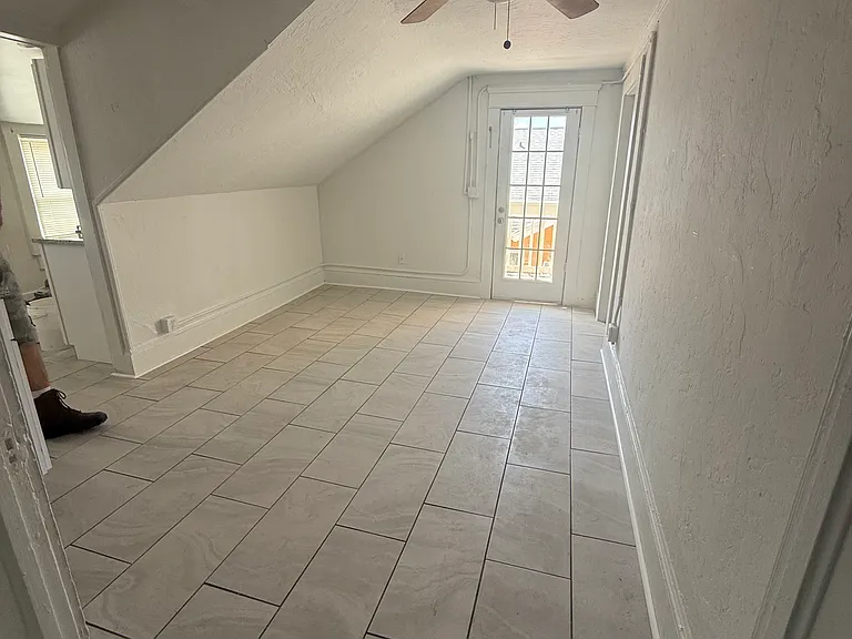 19 S Hollywood Ave #4 — Photo 6