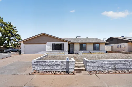 3936 W Dailey St Photo 1