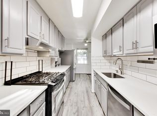 894 W Side Dr #15-J, Gaithersburg, MD 20878