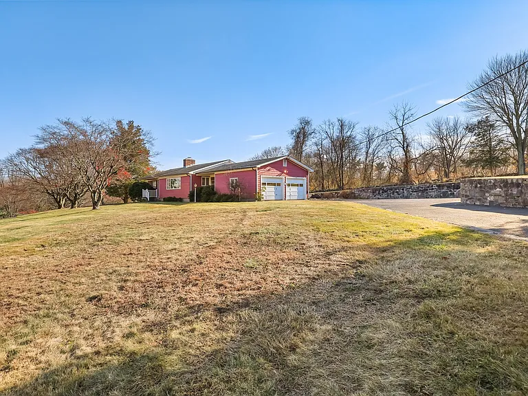 67 Barclay Dr — Photo 28