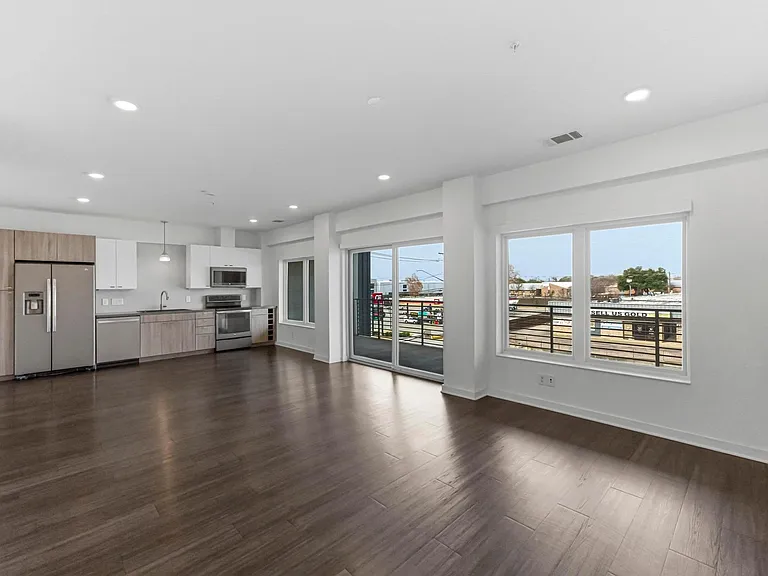 4361 S Congress Ave #309 — Photo 4