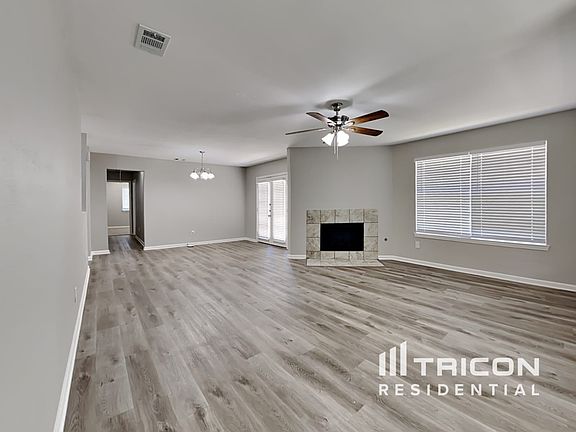 3rd image of 8511 High Mountain Dr