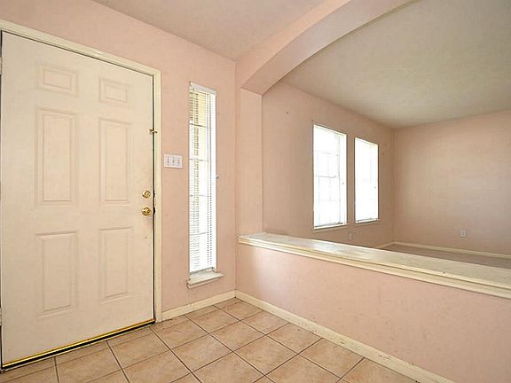 3rd image of 3742 Woodlace Dr