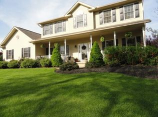 325 Murray Rd, New Cumberland, WV 26047