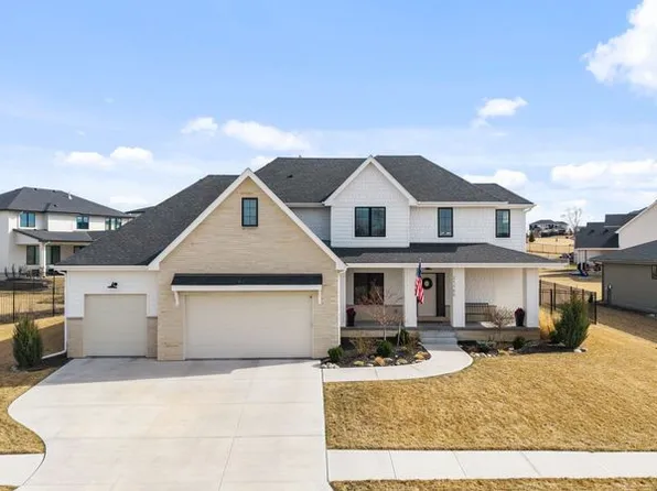 21165 C St, Elkhorn, NE 68022