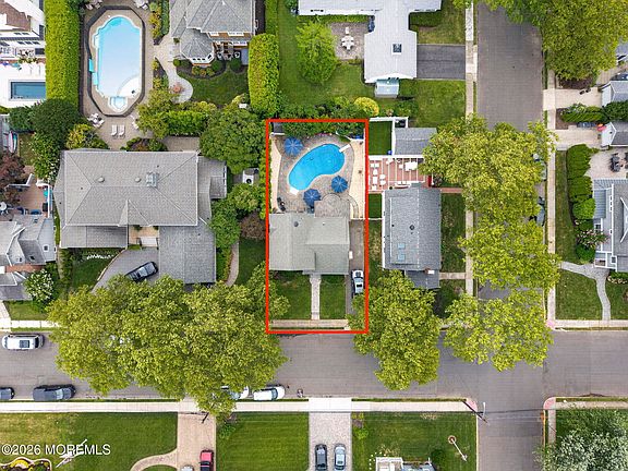 2nd image of 289 Euclid Avenue