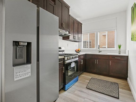 4th image of 2370 N Lime Ave #2370