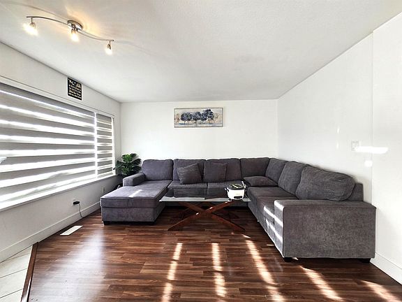 3rd image of 3070 Townline Rd #6