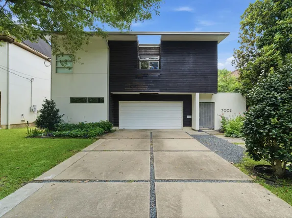 7002 Newcastle St, Bellaire, TX 77401
