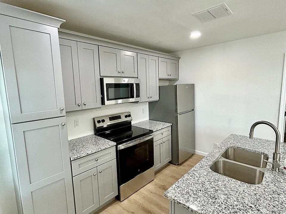 249 E Fort Dade Ave #249