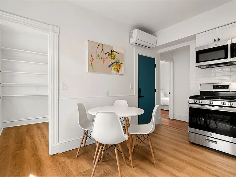 21 Sudan St #3 — Photo 7