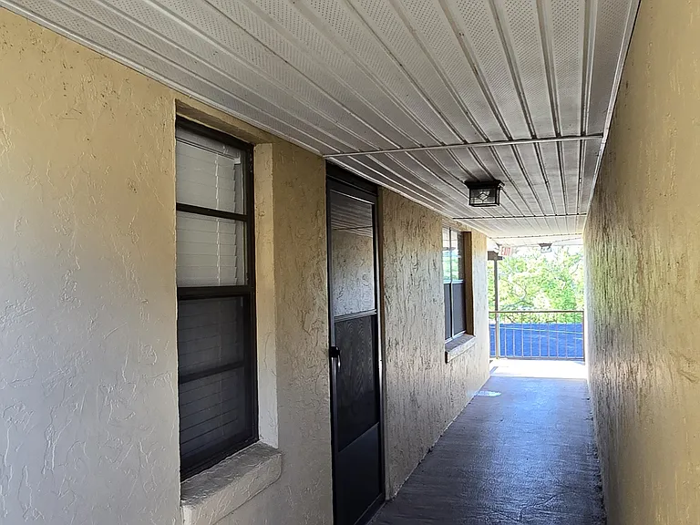 130 E Johnson Ave #206 — Photo 11
