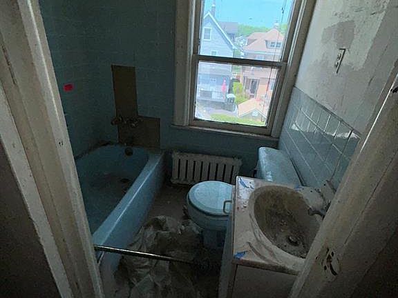 5th image of 101 N 22nd St
