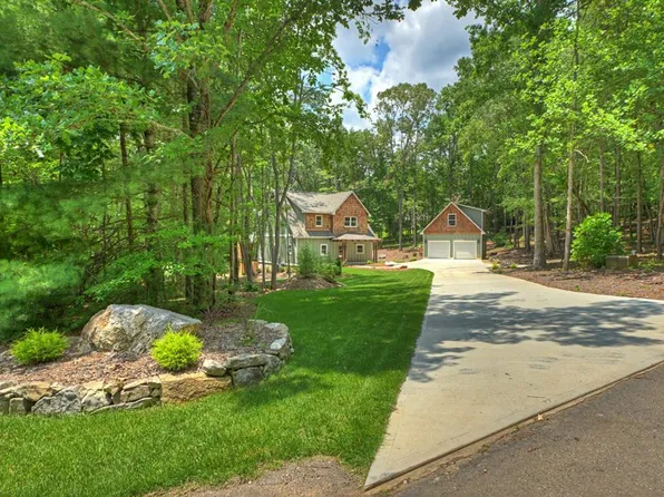 646 High Country Cir, Morganton, GA 30560
