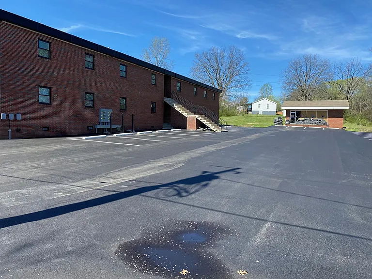 423 Pine St — Photo 11