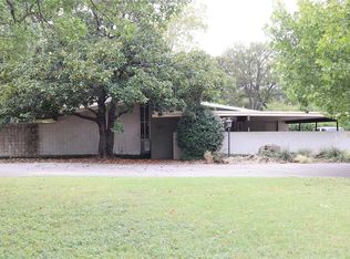 9211 Hathaway St, Dallas, TX 75220