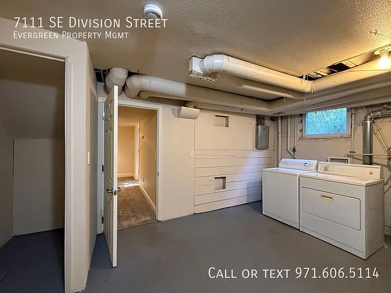 7111 SE Division St — Photo 21