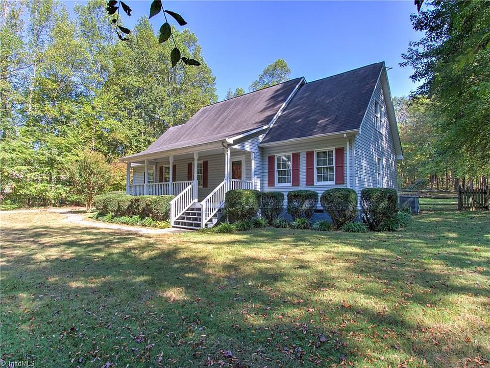 1st image of 125 Bethany Woods Dr
