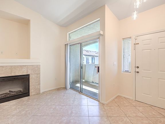 4th image of 2305 W Horizon Ridge Pkwy APT 1721