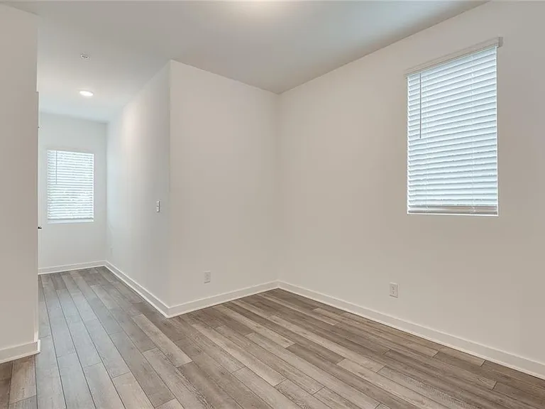 513 Burton Dr #808 — Photo 28