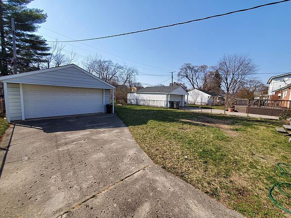 5th image of 1501 N Silvery Ln S