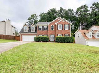 8546 Glendevon Ct, Riverdale, GA 30274