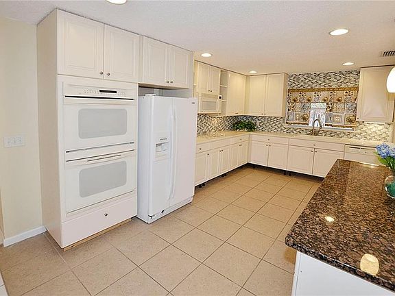 5th image of 1568 NE Sottong Ave