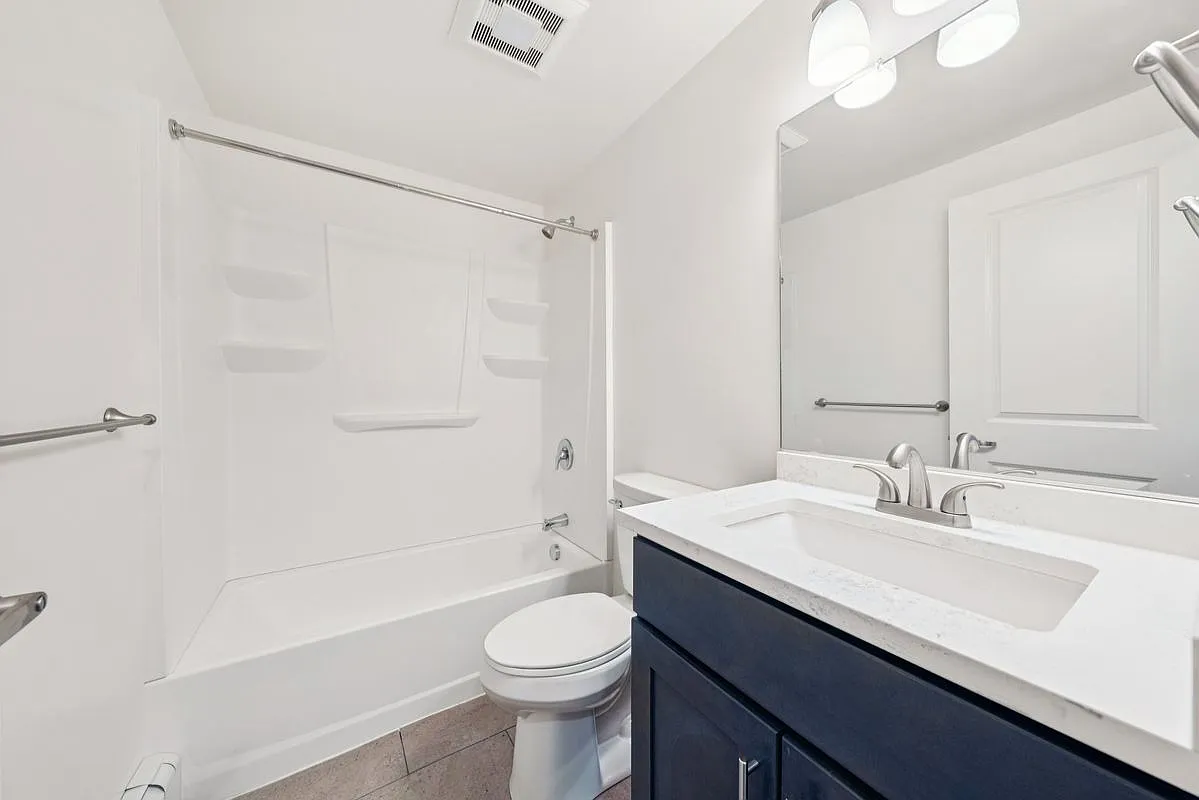 1 bed, 1.0 bath, 560 sqft, $1,465 — Photo 4